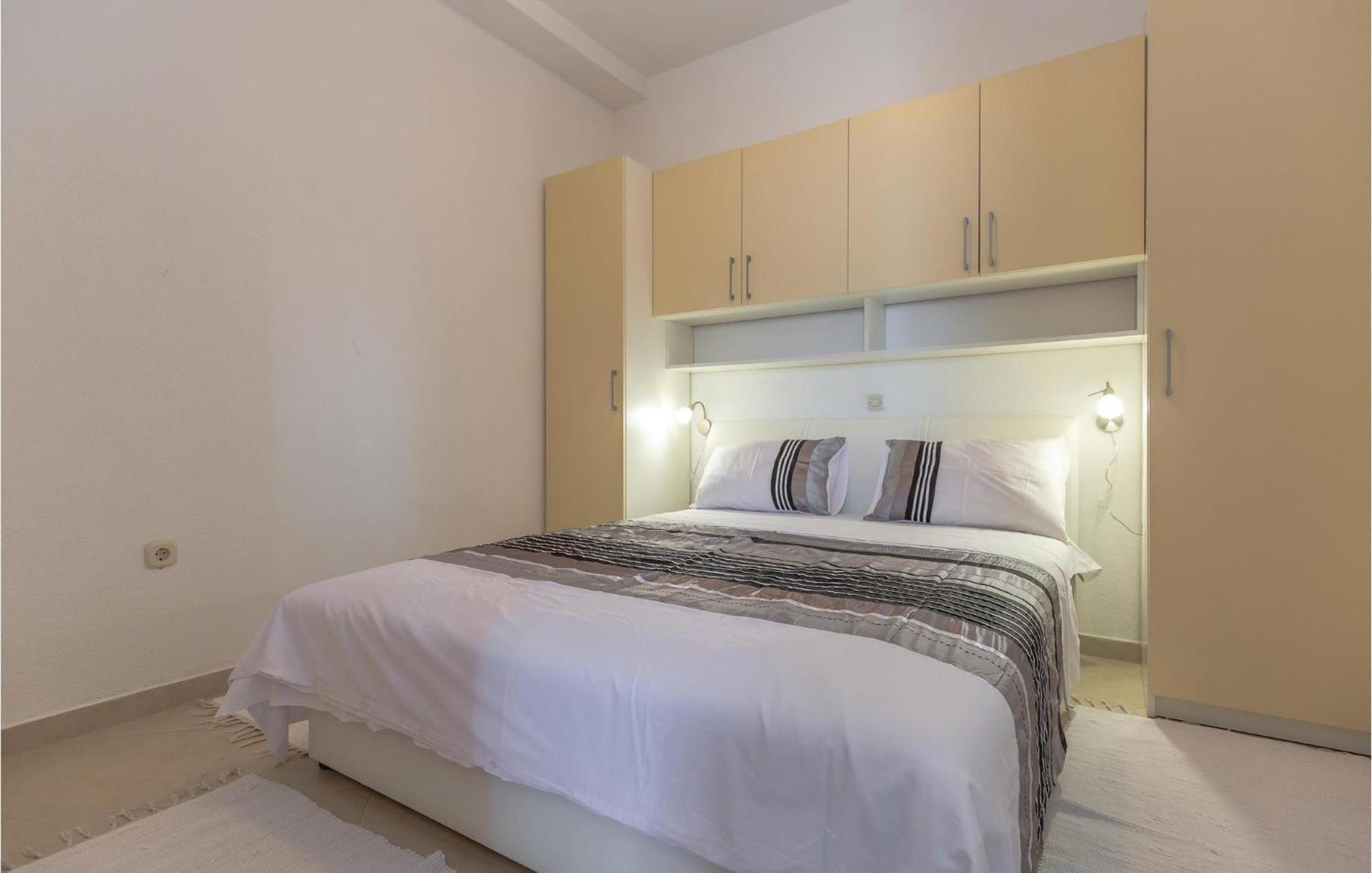 Awesome Home In Podgora With Kitchen Kültér fotó