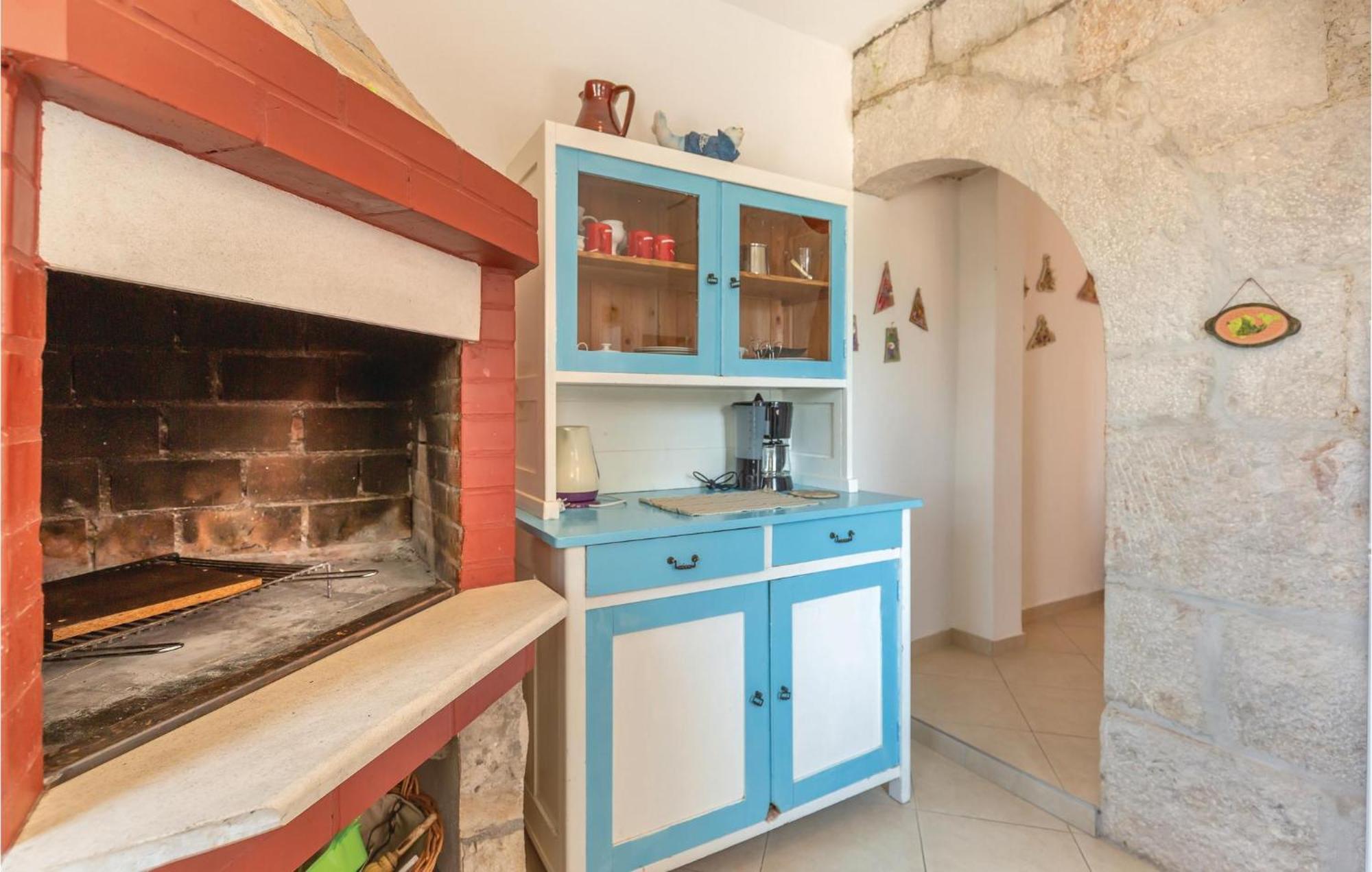 Awesome Home In Podgora With Kitchen Kültér fotó