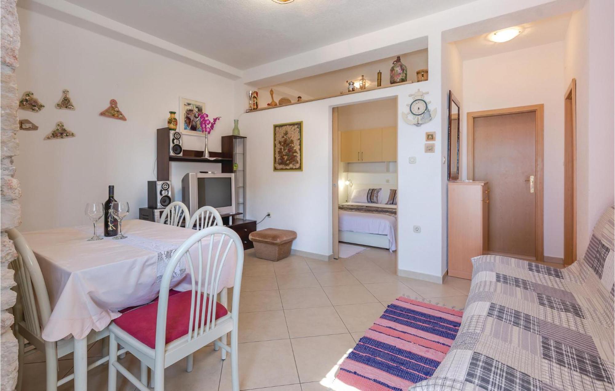 Awesome Home In Podgora With Kitchen Kültér fotó