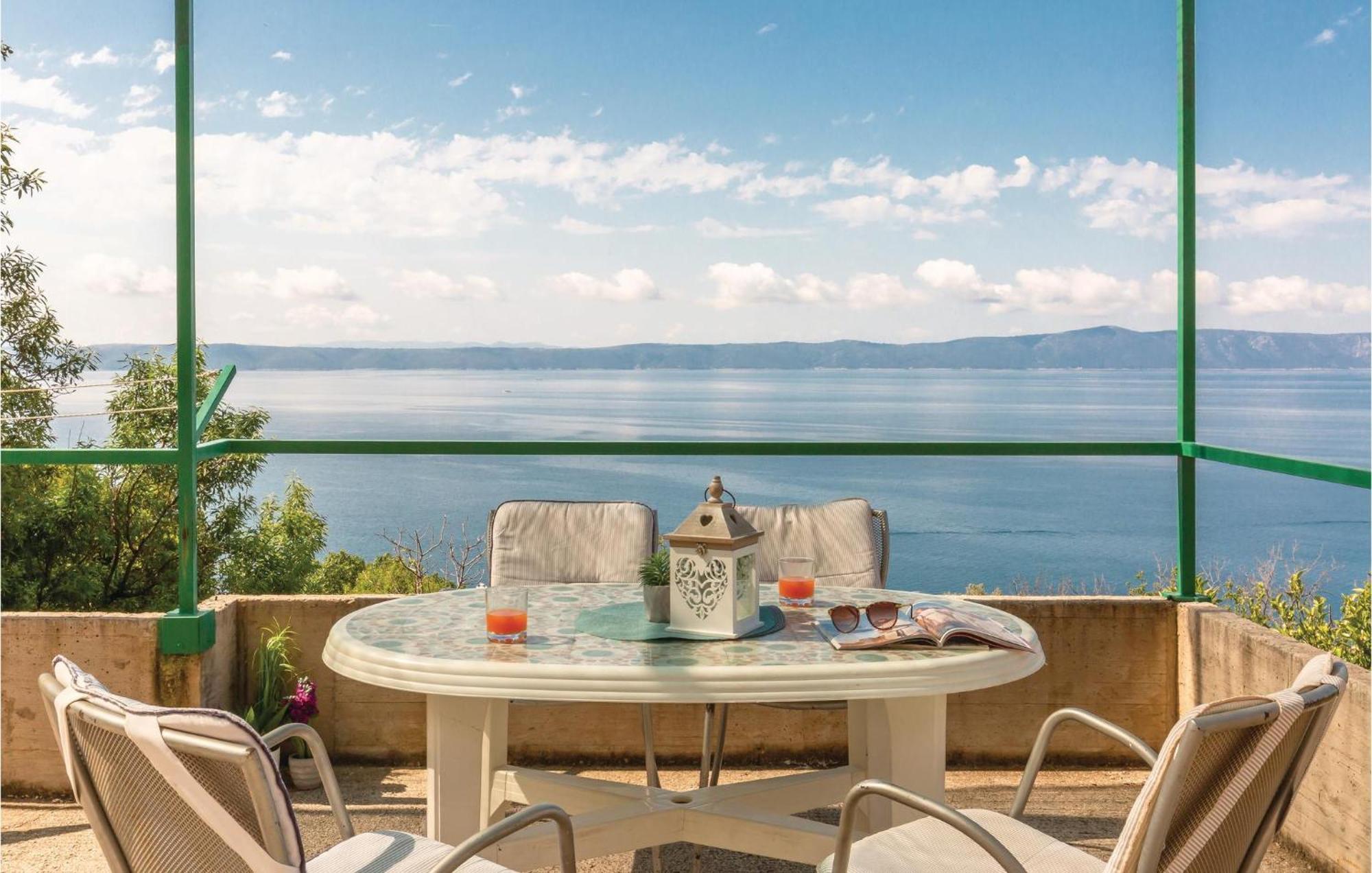 Awesome Home In Podgora With Kitchen Kültér fotó
